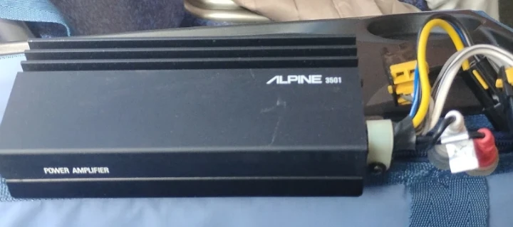 Alpine 3501 Power Amplifier - photo 3