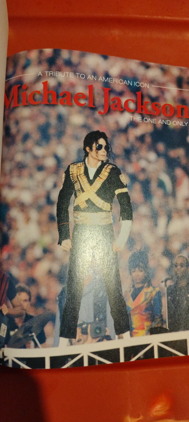 Michael Jackson: The One and Only Tribute Book - photo 2