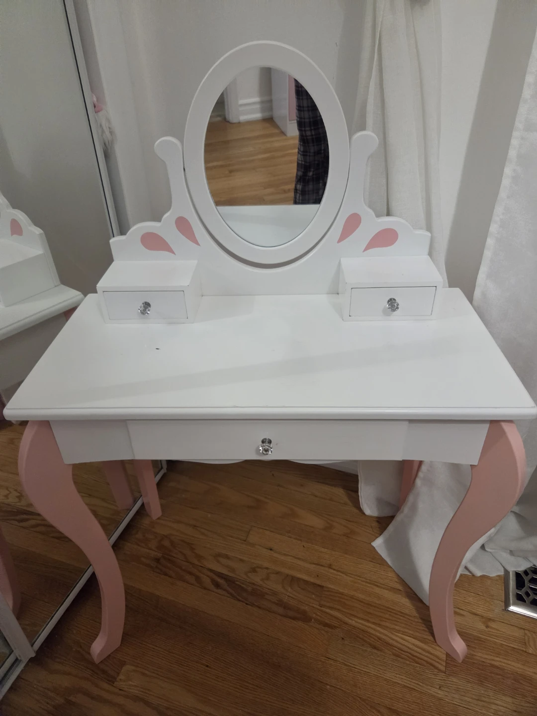 Kids Vanity Table with Mirror