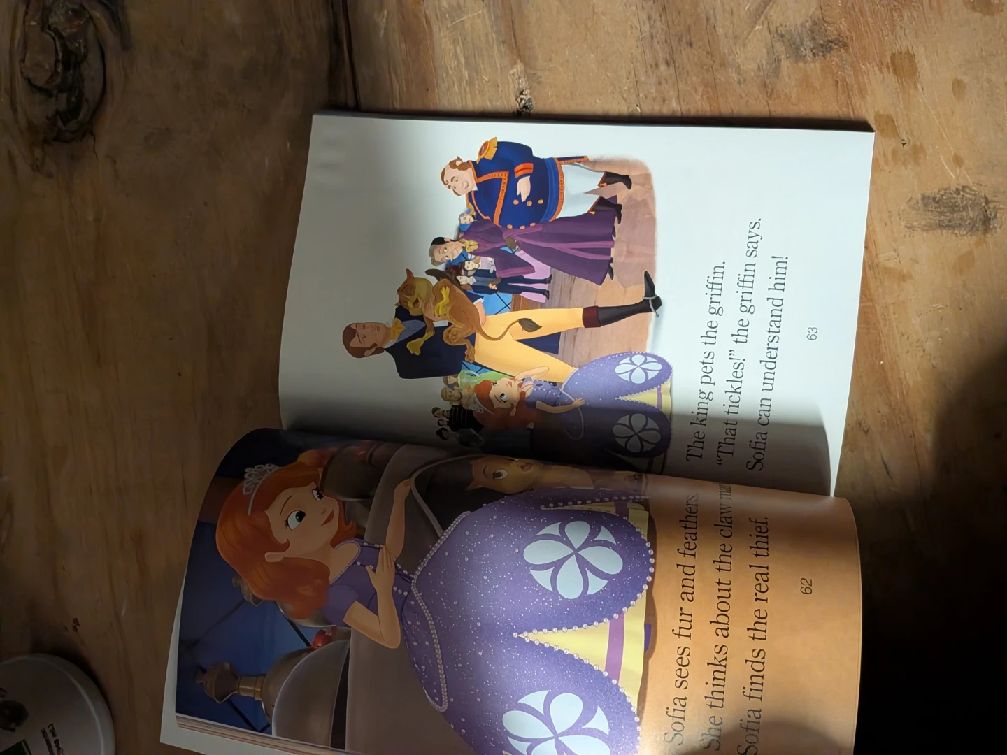 Disney Junior Sofia the First 5 Tales of Friendship and Fun Book - photo 3