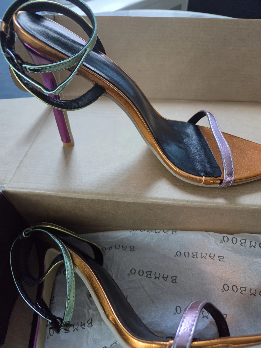 Bamboo Women's Metallic Strappy Heels Size 43 - photo 3