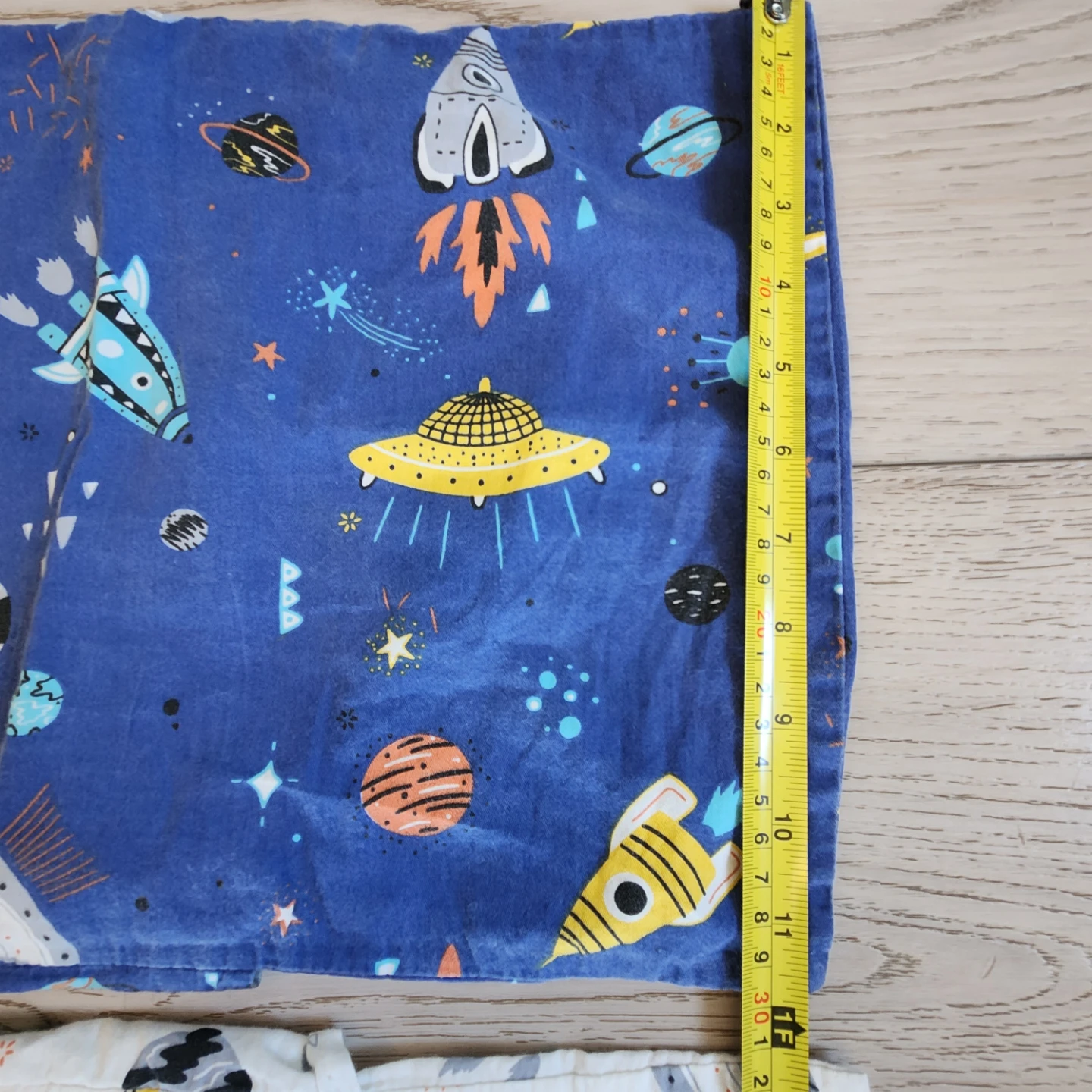 Small kids pillow cases, space themed x2 - photo 2