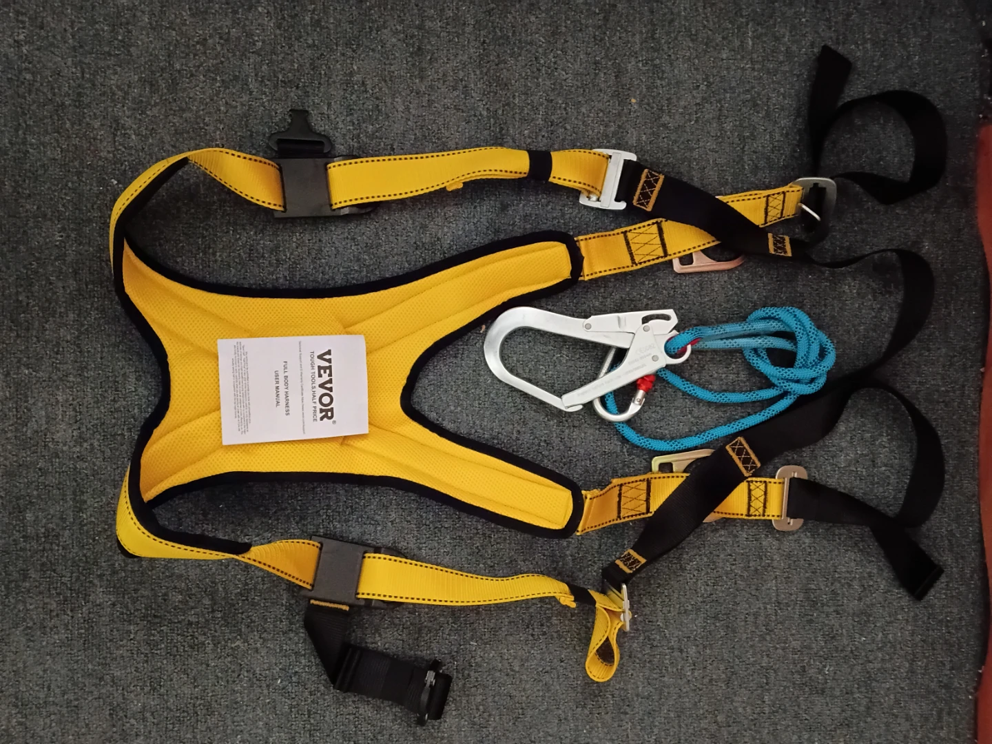 VEVOR Full Body Safety Harness with Lanyard