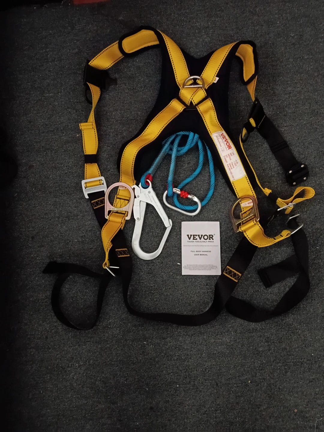VEVOR Full Body Safety Harness with Lanyard - photo 2