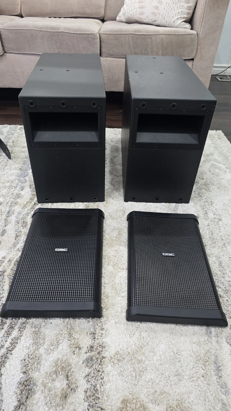 Pair of QSC AD-S28TW Subwoofers with Mounting Brackets - photo 2
