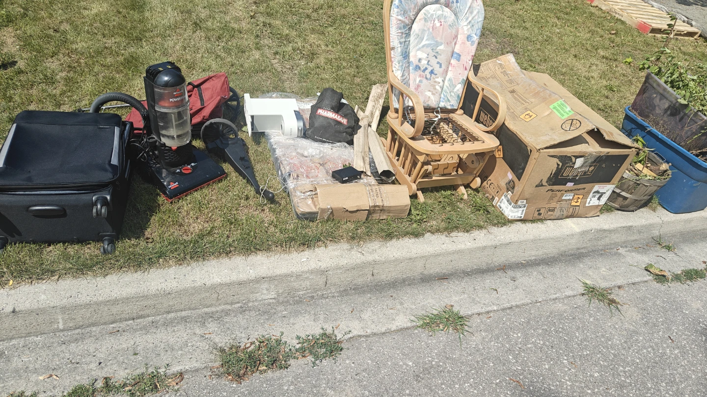 Free items - photo 3
