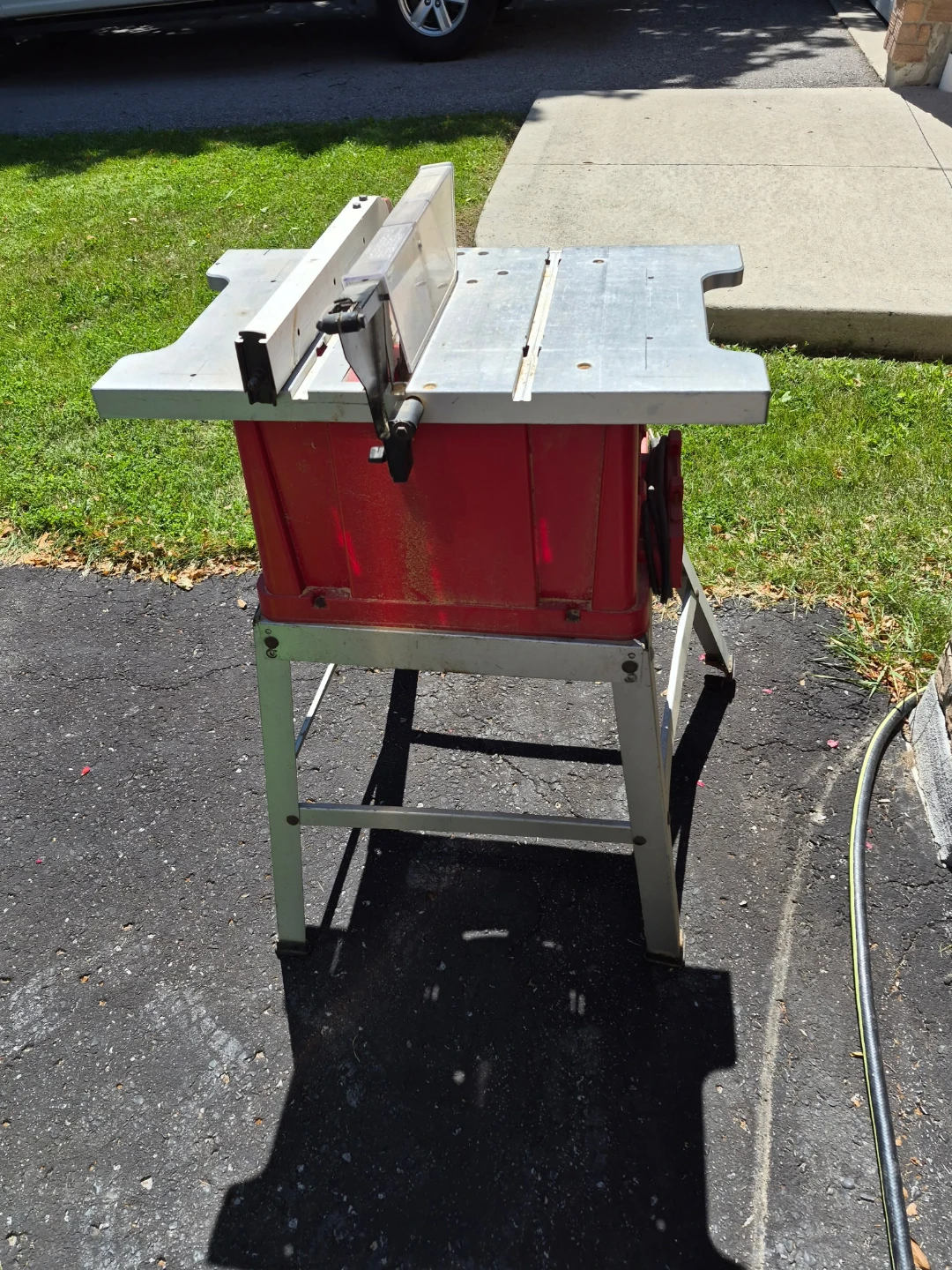 Used Tradesman BT2500W Table Saw