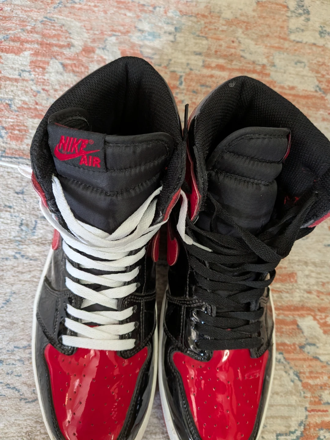 Jordan 1 high og shinny red - photo 2