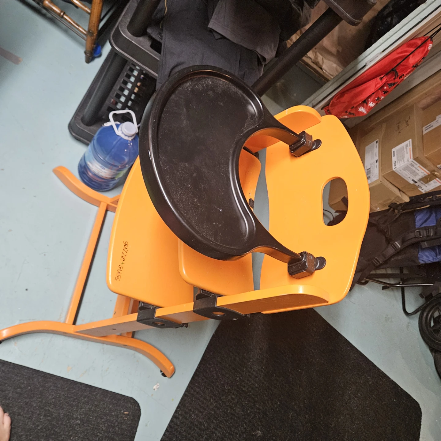 Guzzie and Guss Solid wood high chair - photo 2