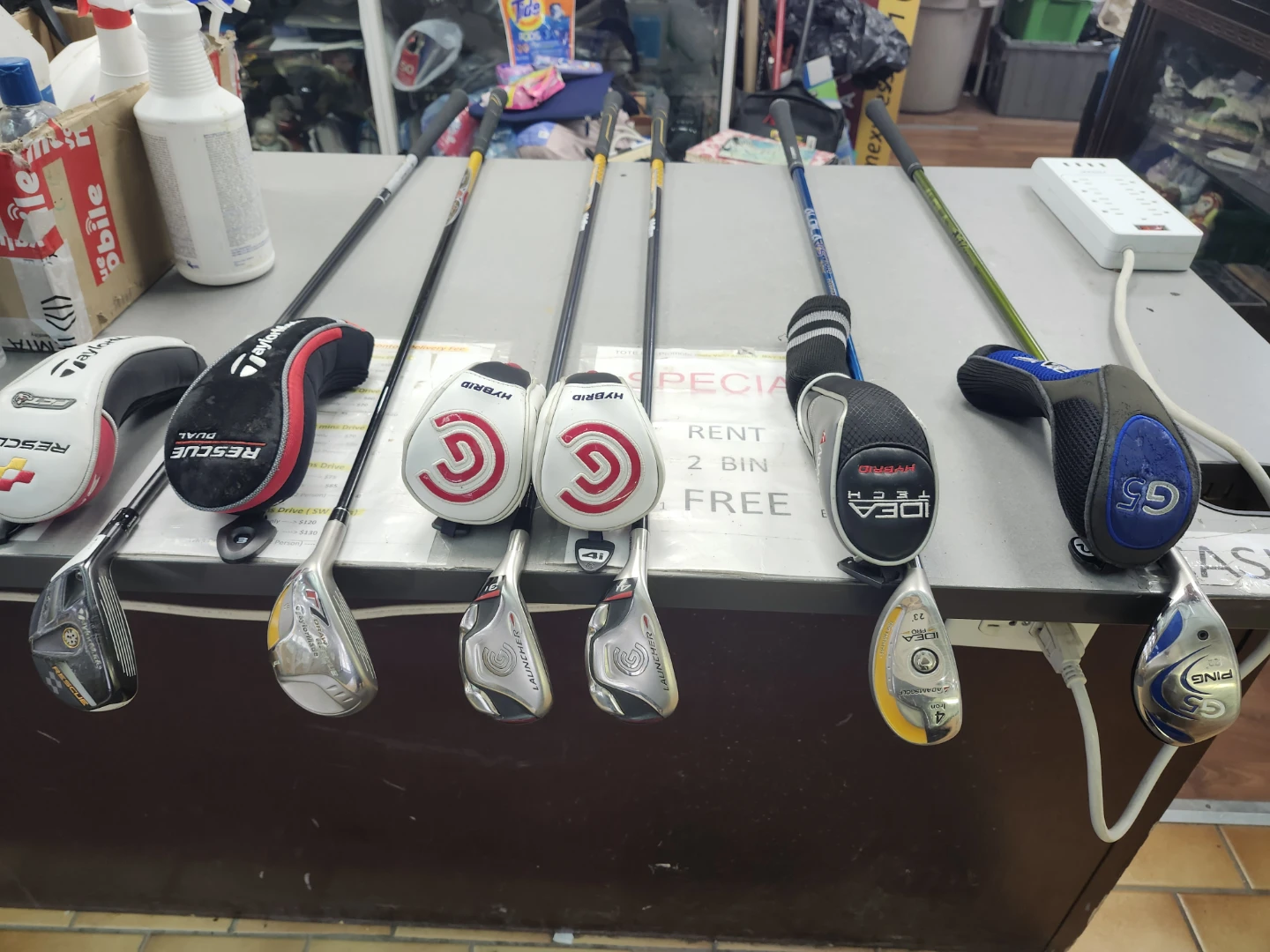 Lefty Golf Club Set with Headcovers - photo 2