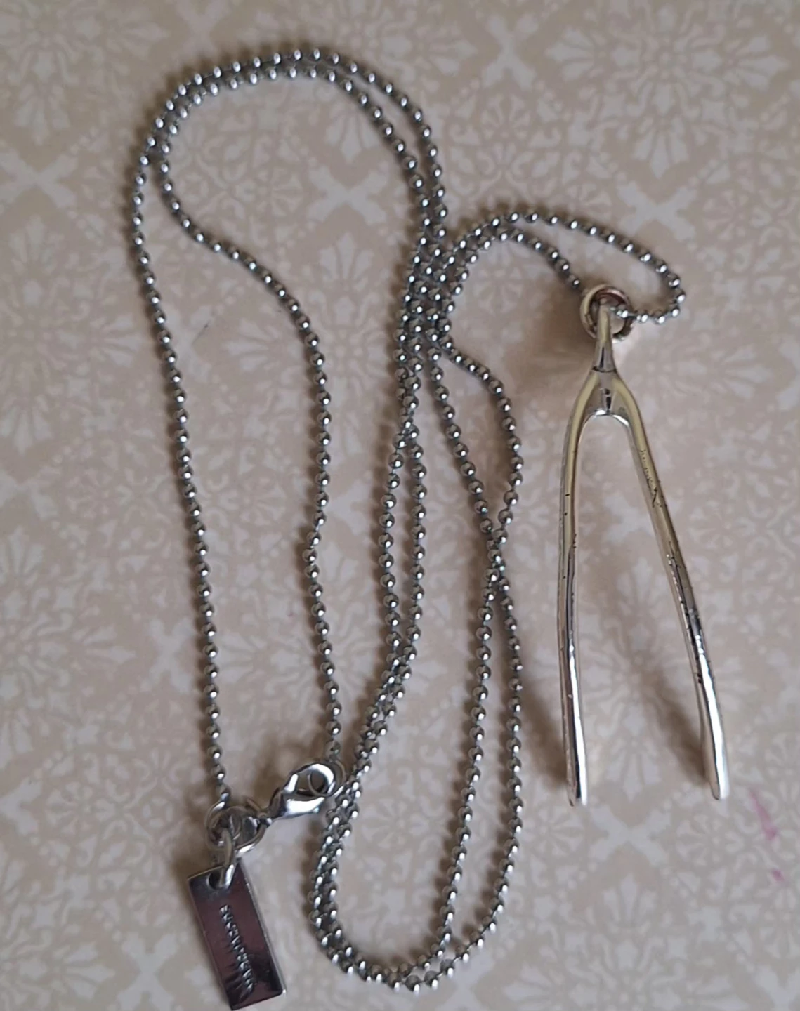 Marc Jacobs Wishbone Necklace