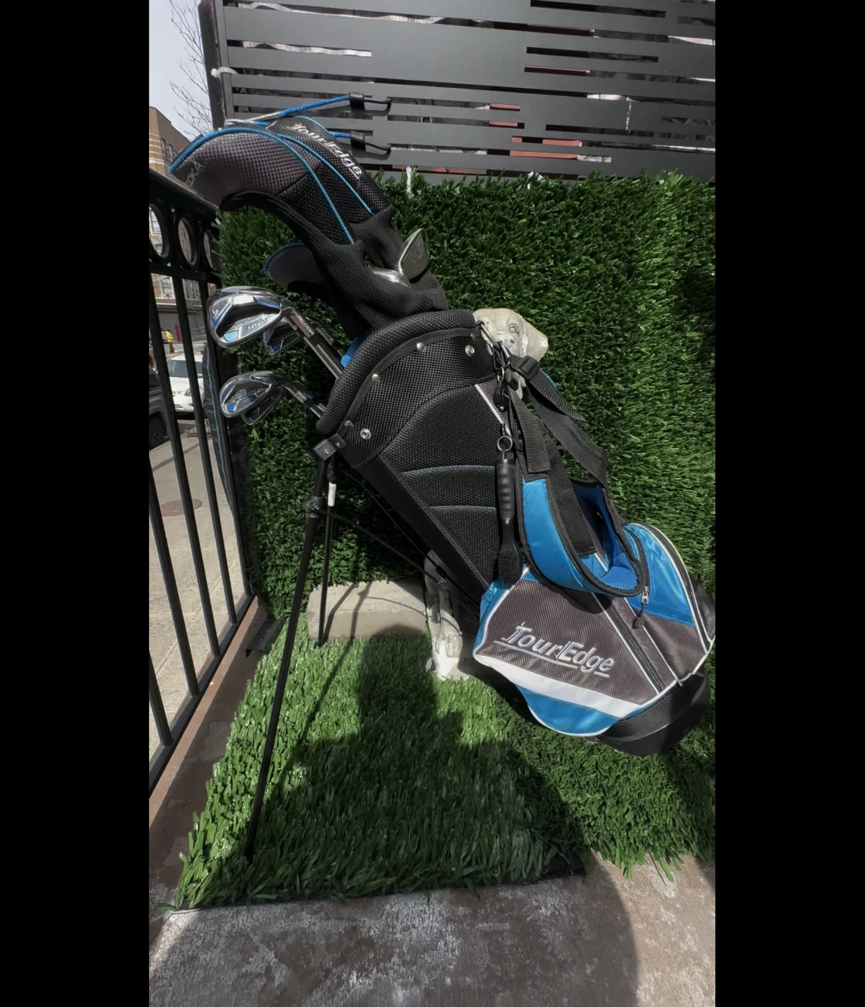 Tour Edge Golf Bag and Clubs - photo 3