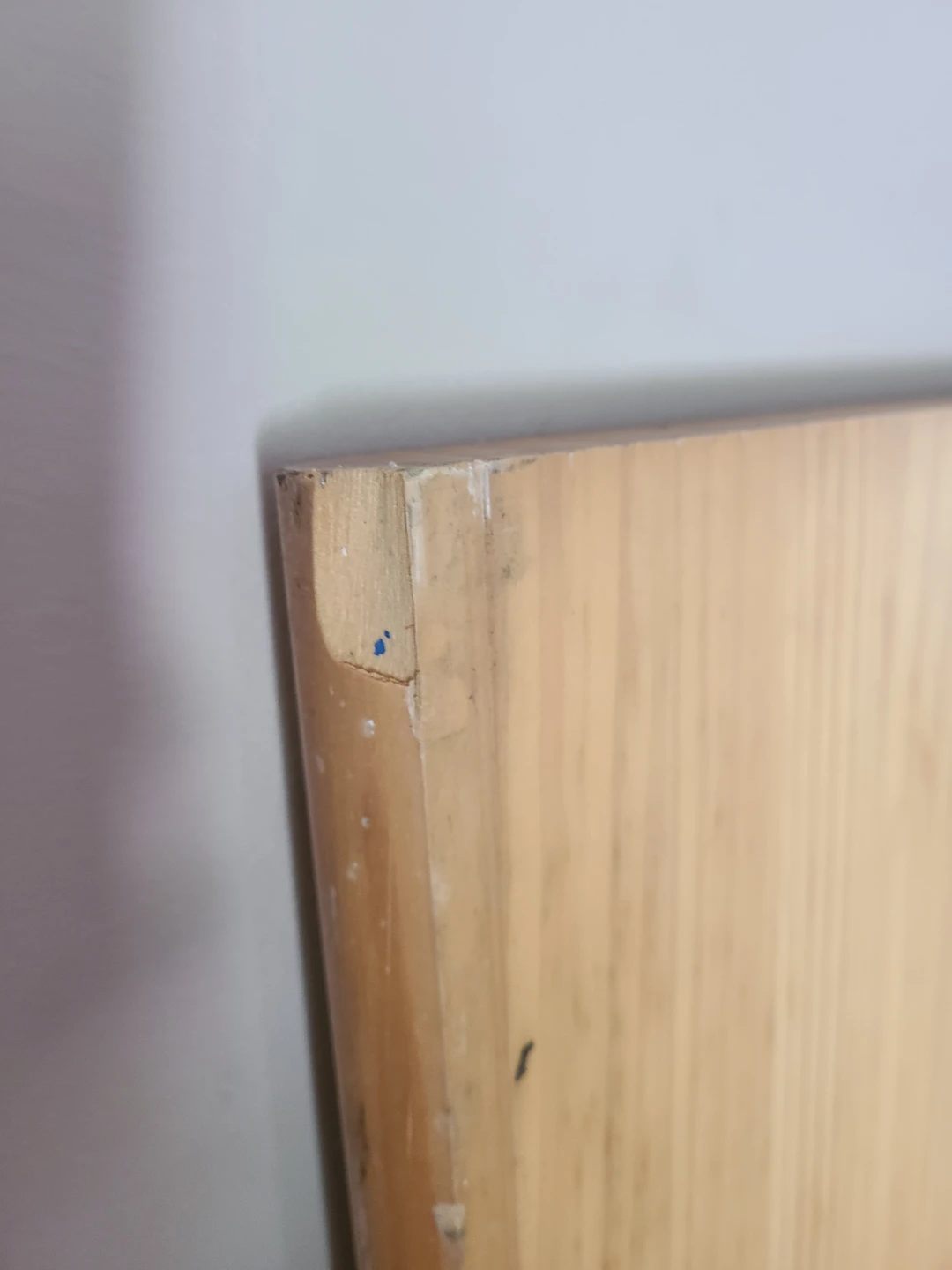 Well loved and well used desk top from Korea - photo 3