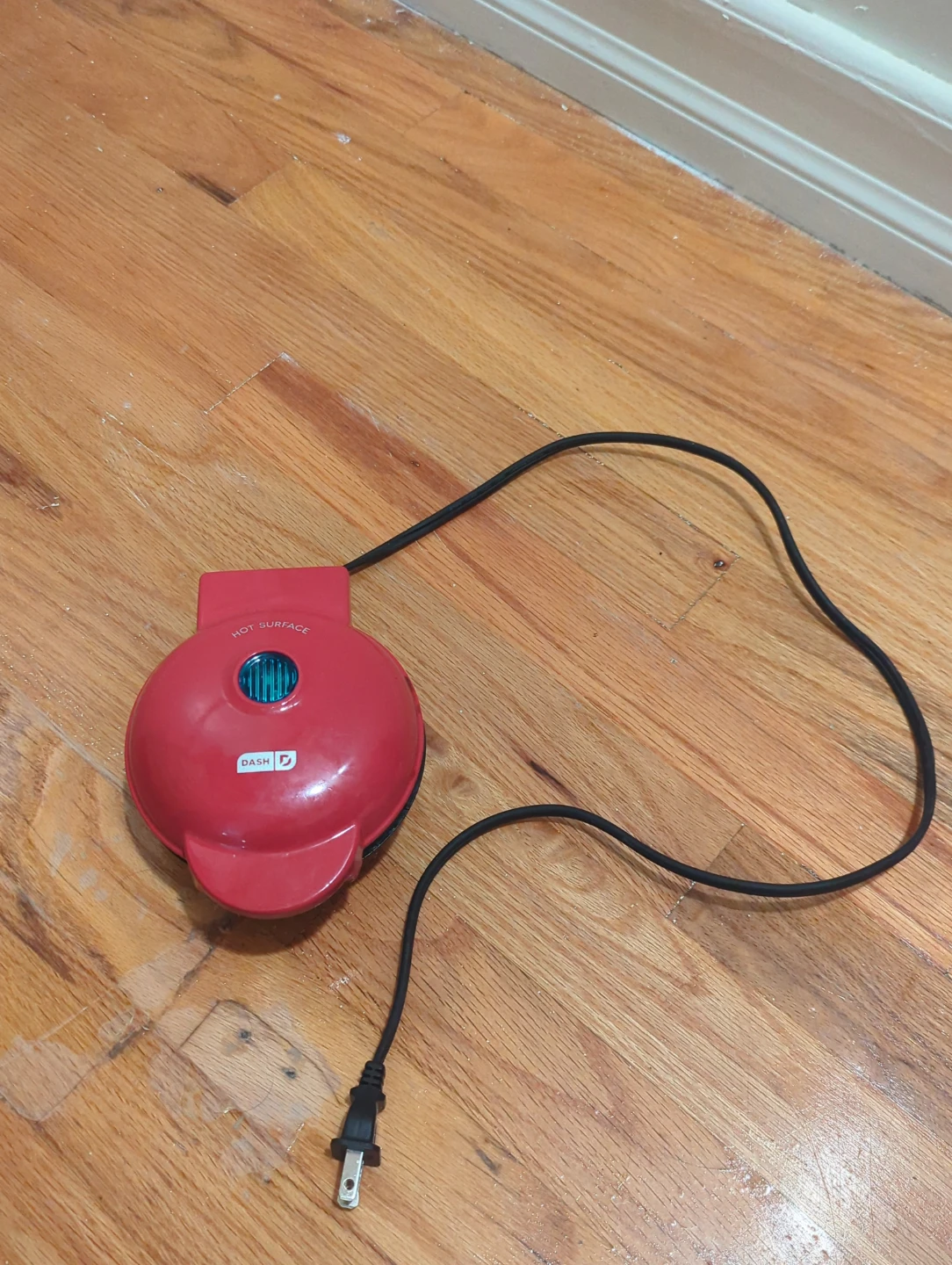 Dash - Red Mini Waffle Maker