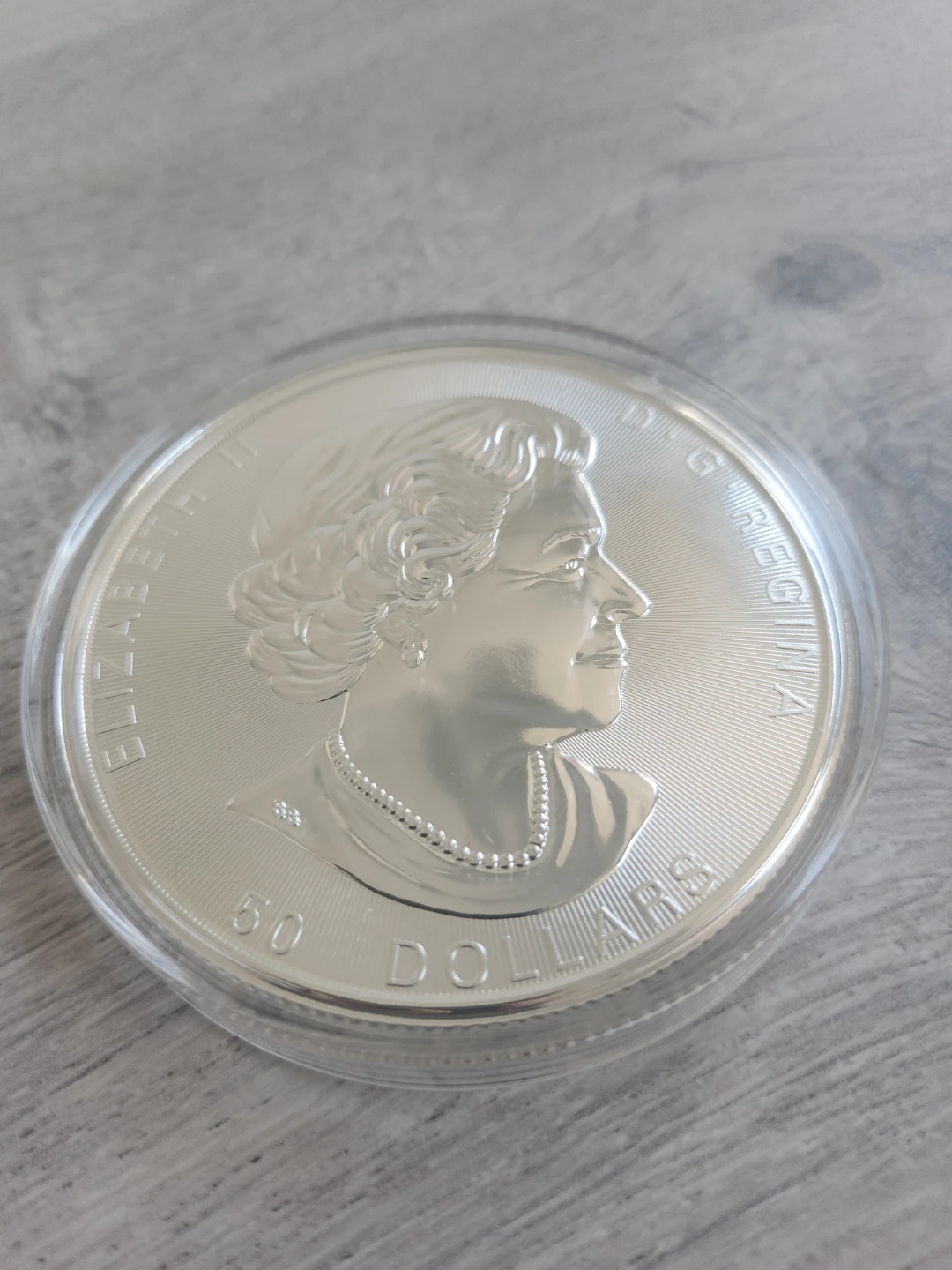 2018 Canadian Silver Maple Leaf 10 OZ Coin