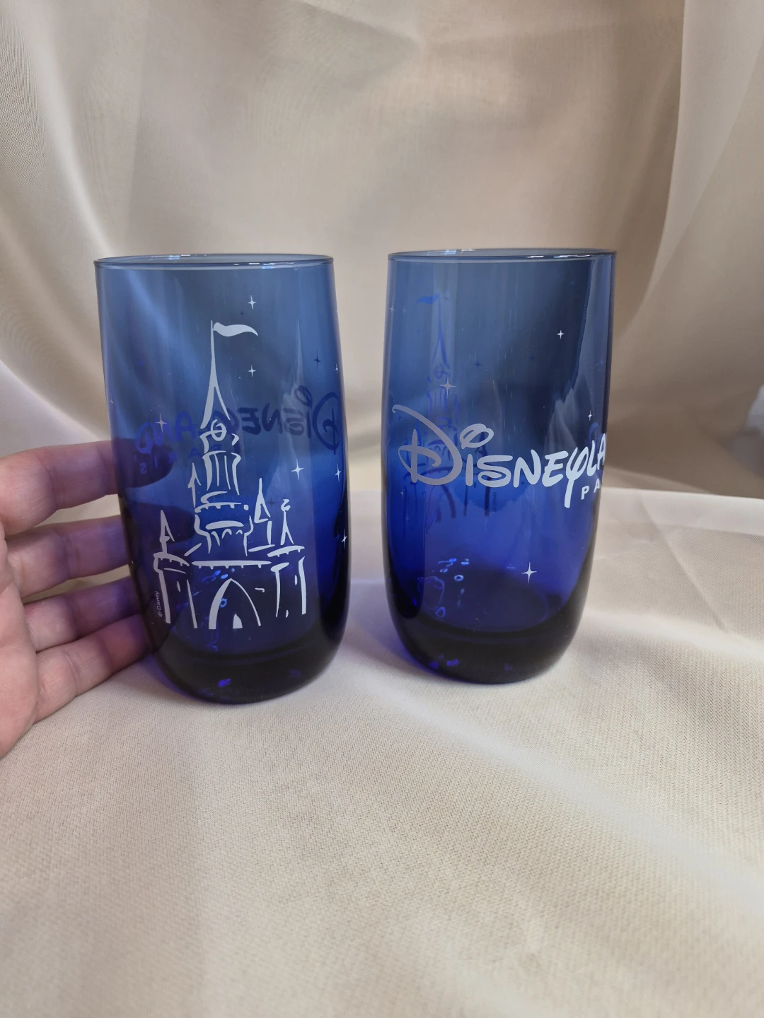 Pair of Disneyland Paris Vintage Cobalt Blue Glass Glaases - photo 4