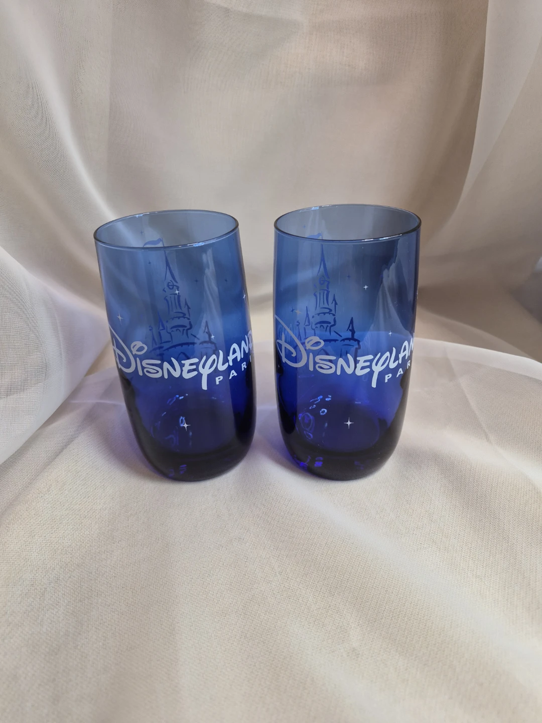 Pair of Disneyland Paris Vintage Cobalt Blue Glass Glaases - photo 5