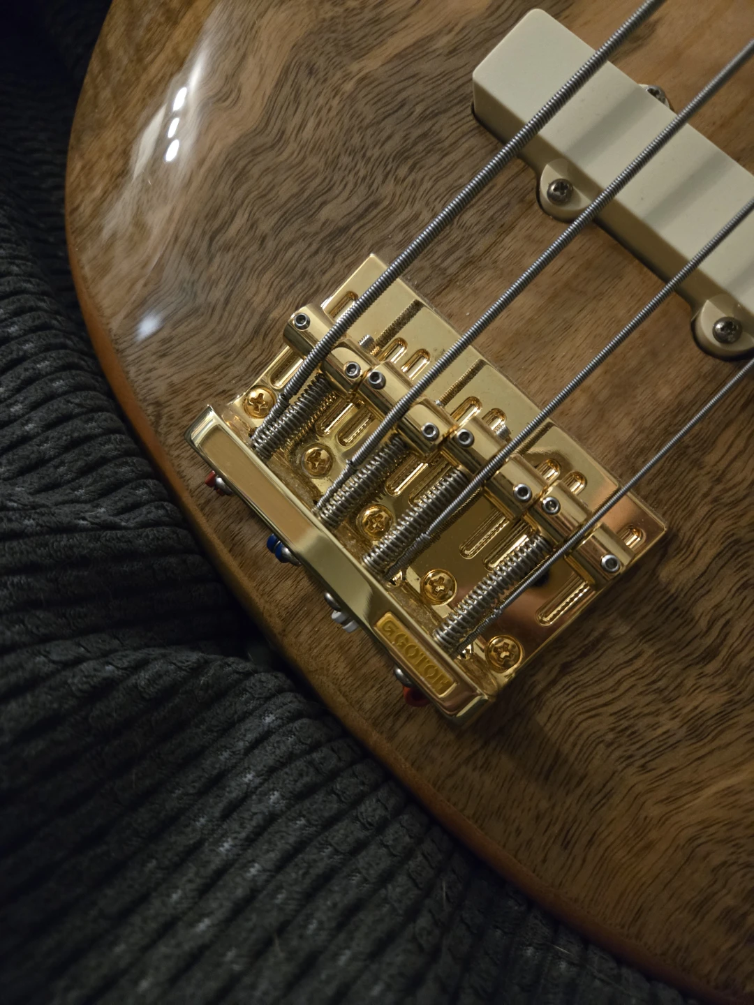 Yamaha Bass guitar + Gig bag - photo 3