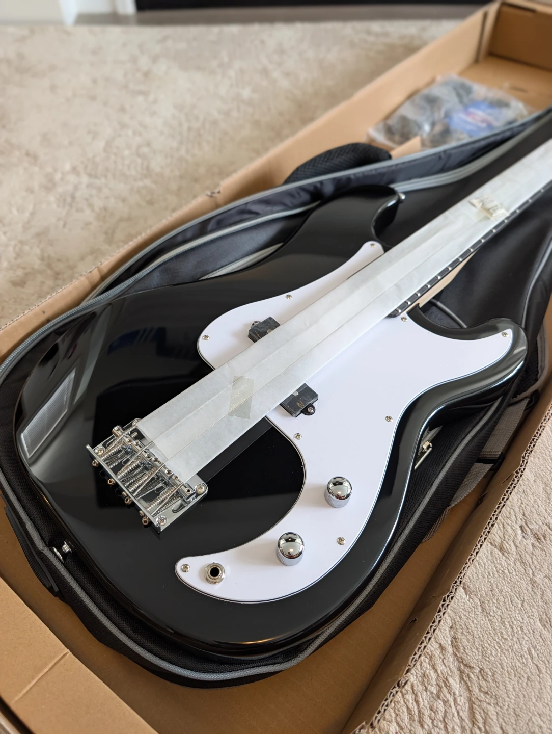BRAND NEW - Donner DPB-510D Electric Bass Guitar - Black