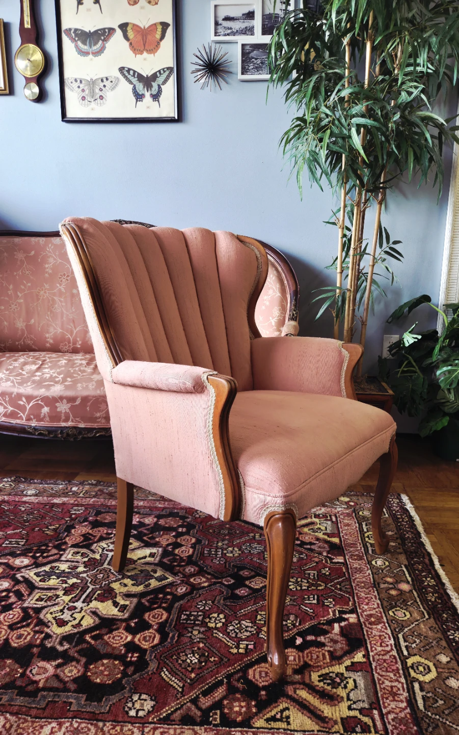 Vintage Coral Pink Channel/Clam Armchair - photo 2