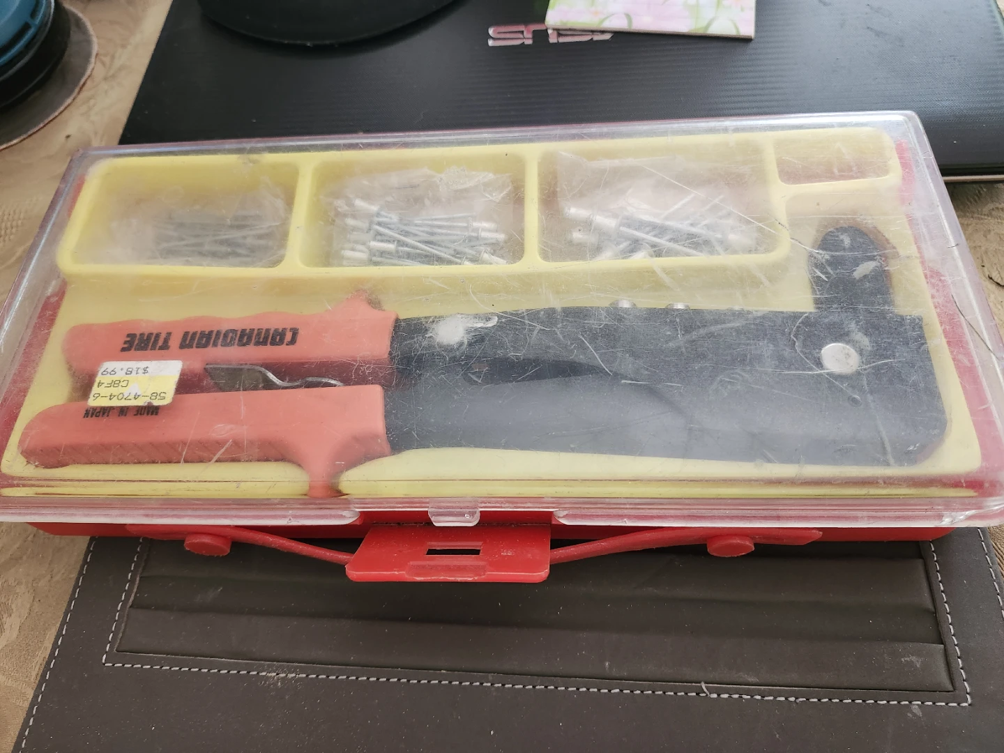 Canadian Tire Rivet Gun Kit made in  Japan - photo 3