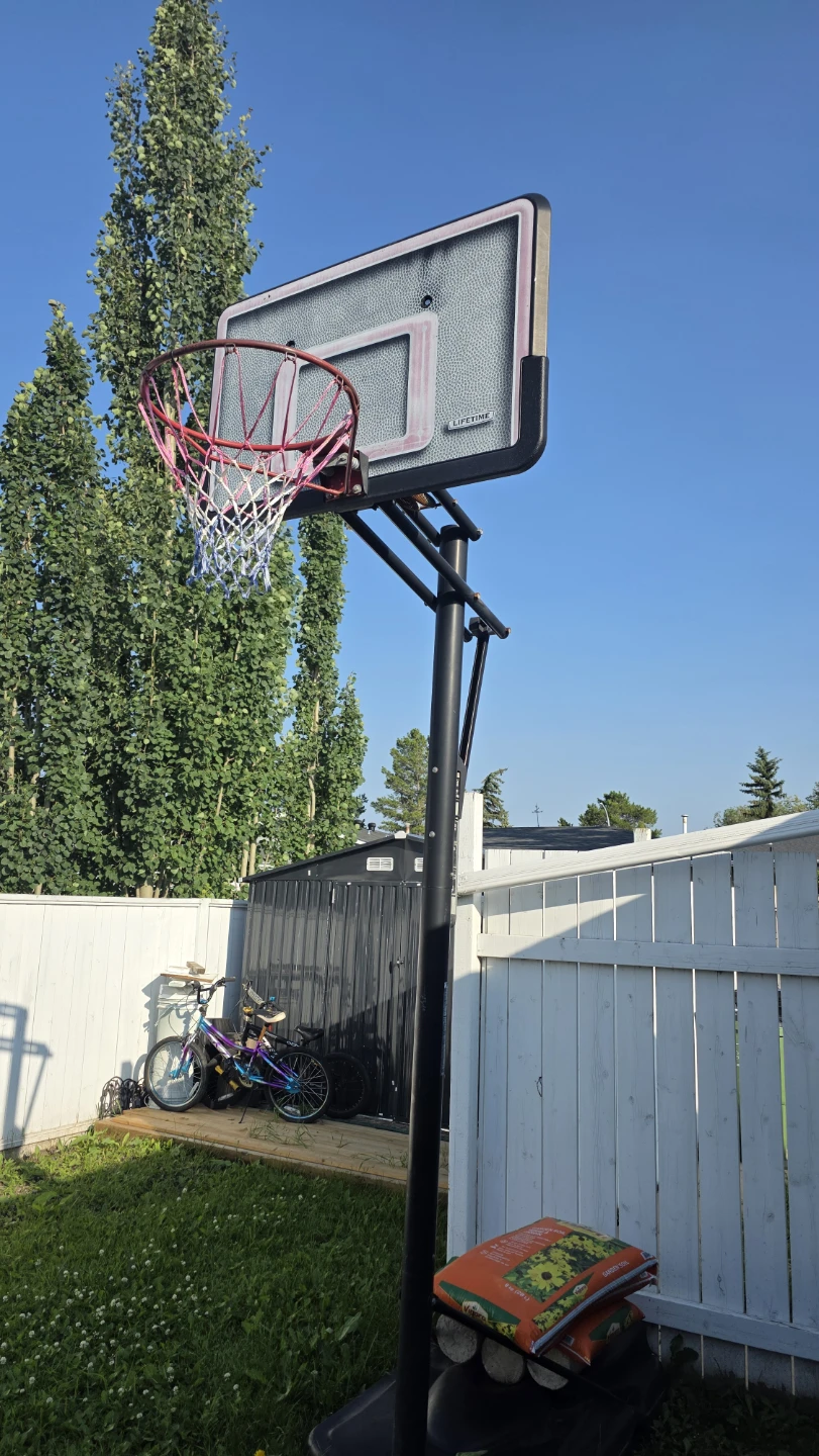 Free trampoline and  Basketball hoop adjustable - photo 2