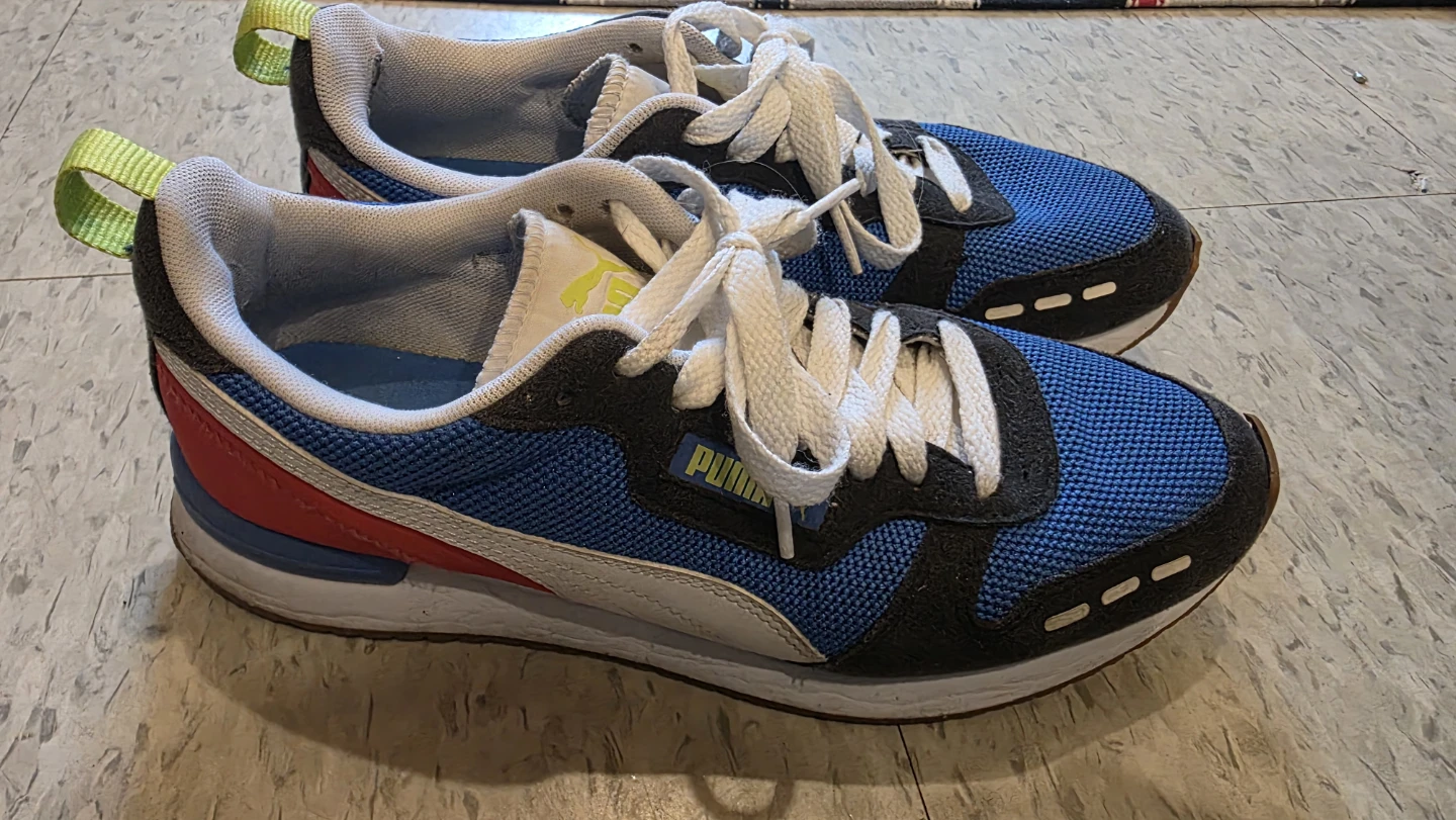 Puma runners size 9 US