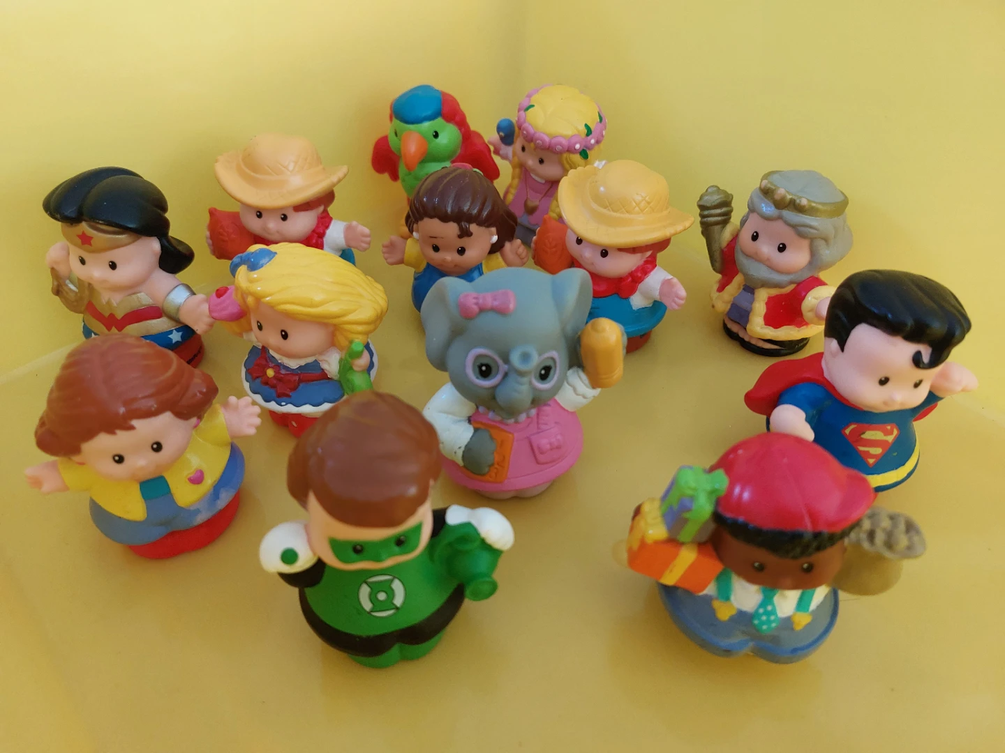 Fisher-Price Little People Figures
