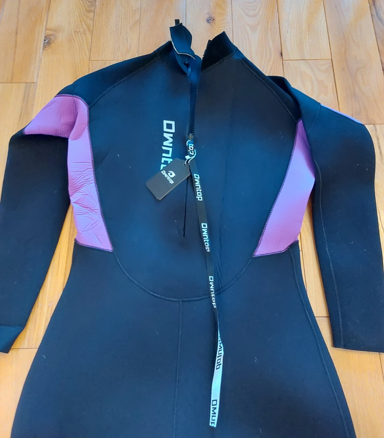 BNWT Owntop Wetsuit Small