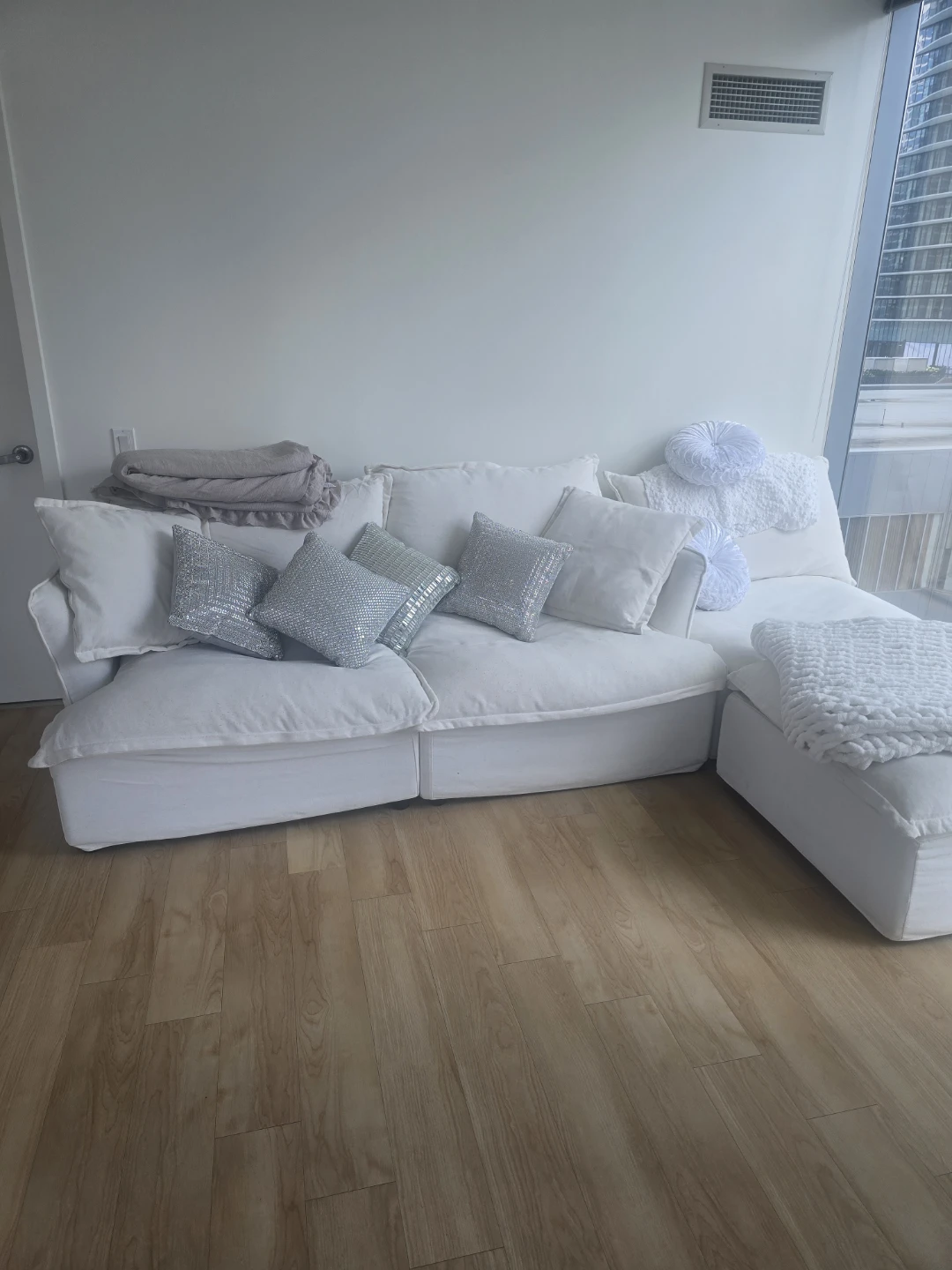 White Sectional Sofa with Ottoman