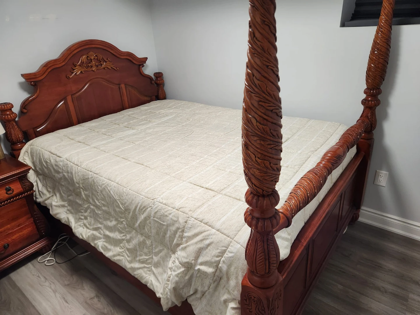 Wooden Four Poster Bed Frame - photo 2