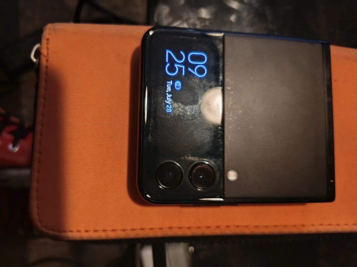Samsung Galaxy Z Flip 3 - photo 2
