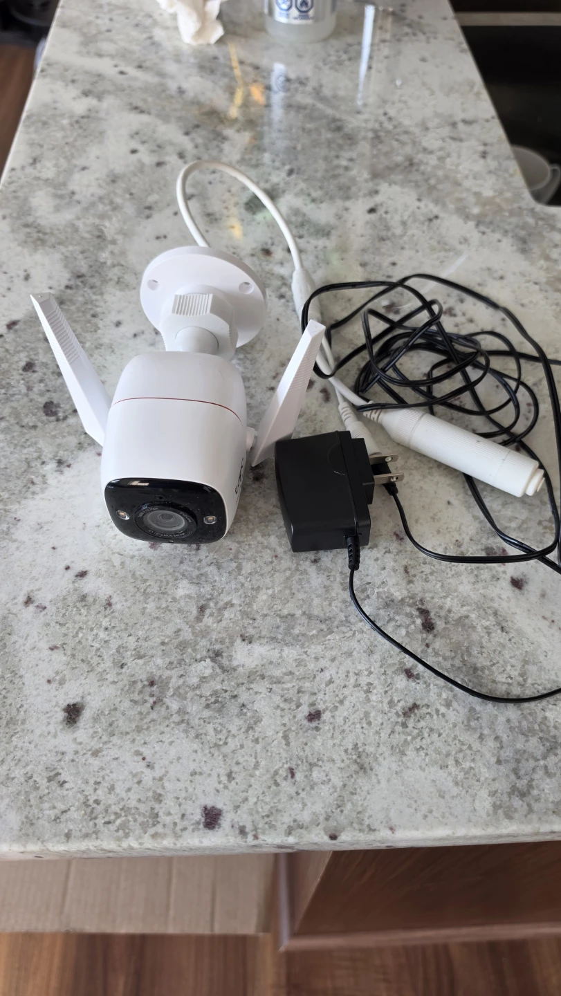 Tapo ColorPro Wi-Fi Outdoor Camera cwb325wb