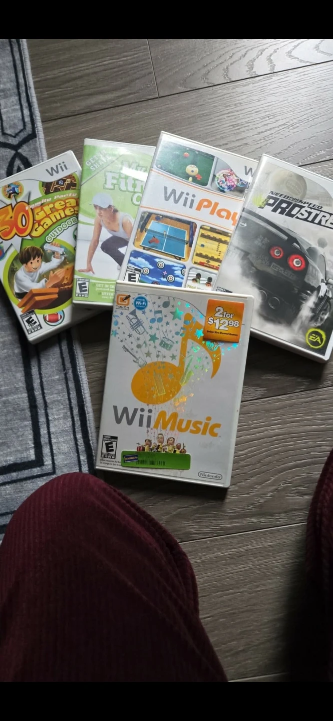 WII CONSOLE AND GAMES - photo 3
