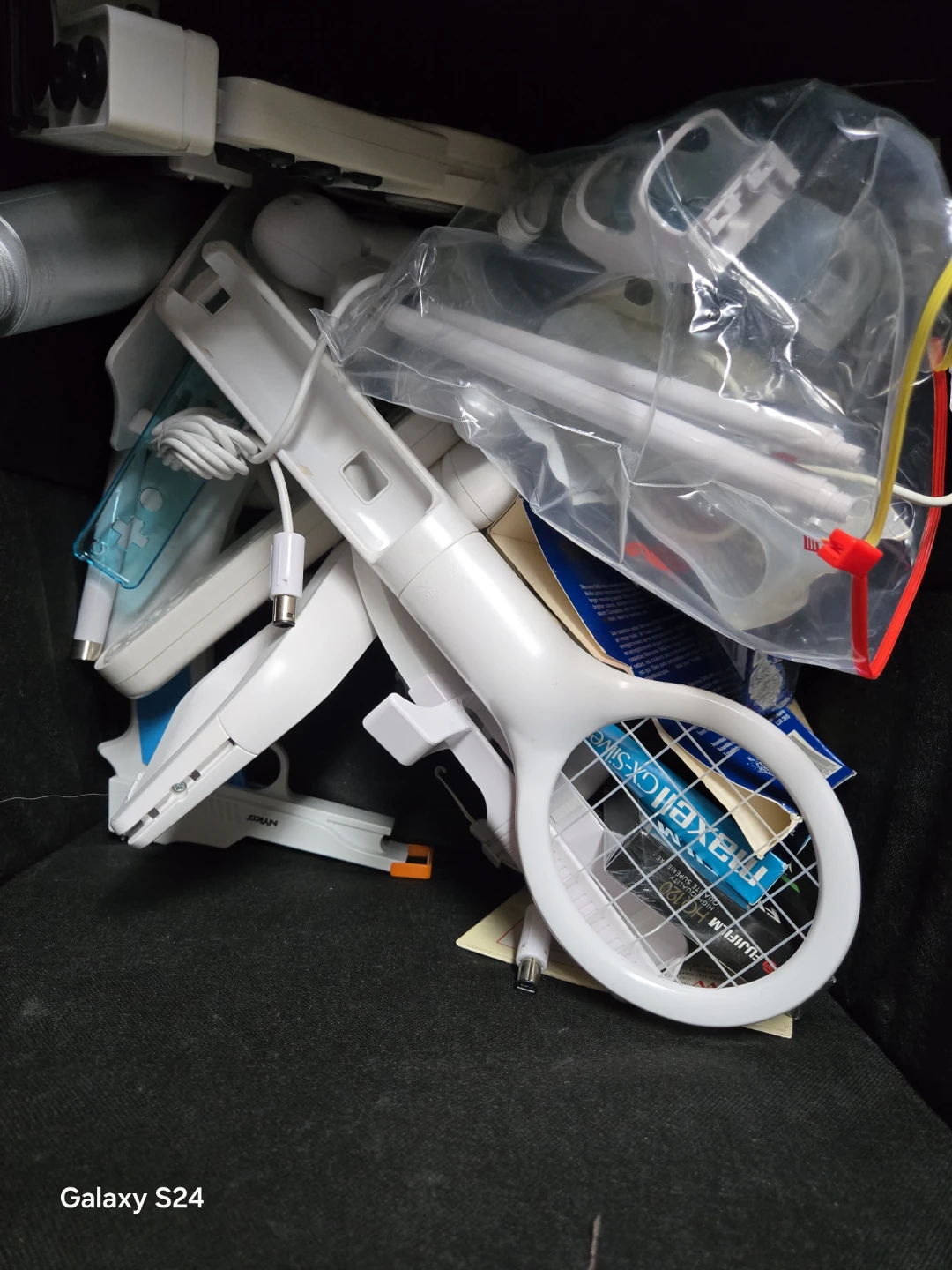 WII CONSOLE AND GAMES - photo 4