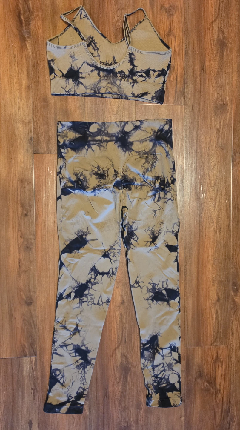Workout Set - Sports Bra & Leggings