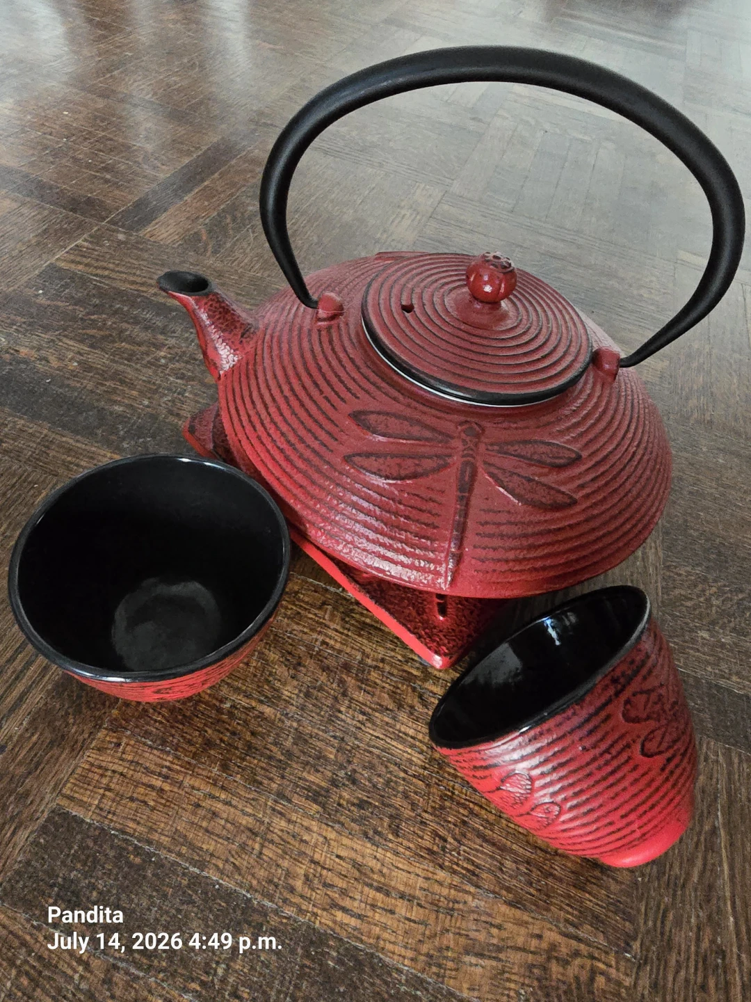Red Cast Iron Teapot Set with Dragonfly Design - photo 2