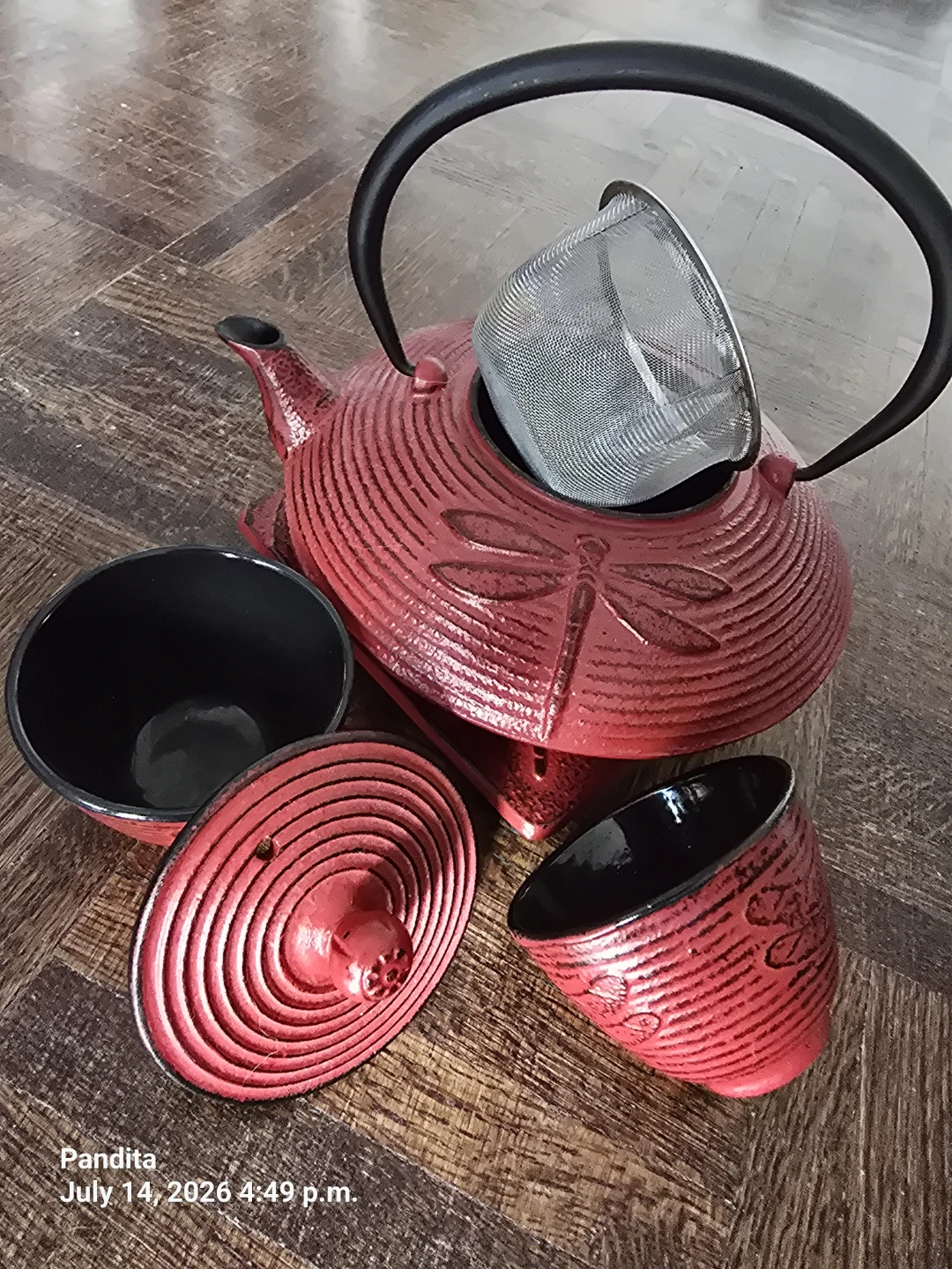 Red Cast Iron Teapot Set with Dragonfly Design - photo 4