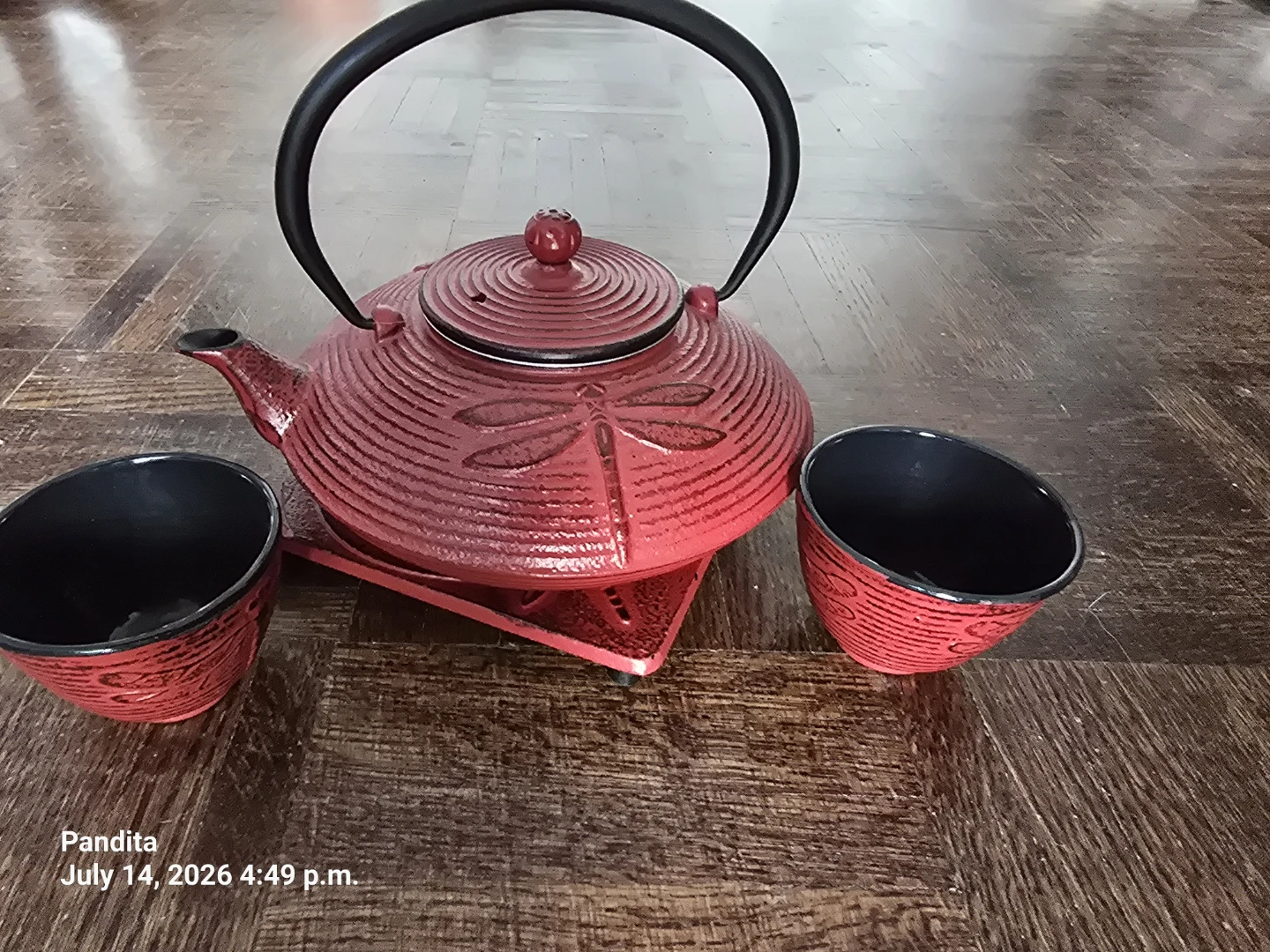 Red Cast Iron Teapot Set with Dragonfly Design - photo 5
