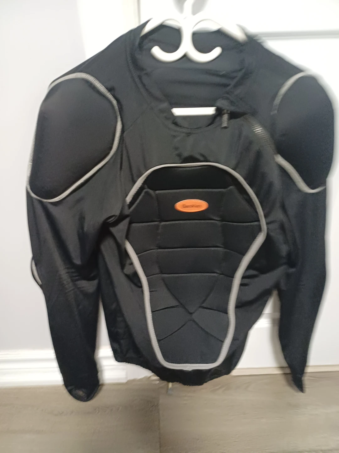 BenKen Padded Protective Shirt- Large - photo 3