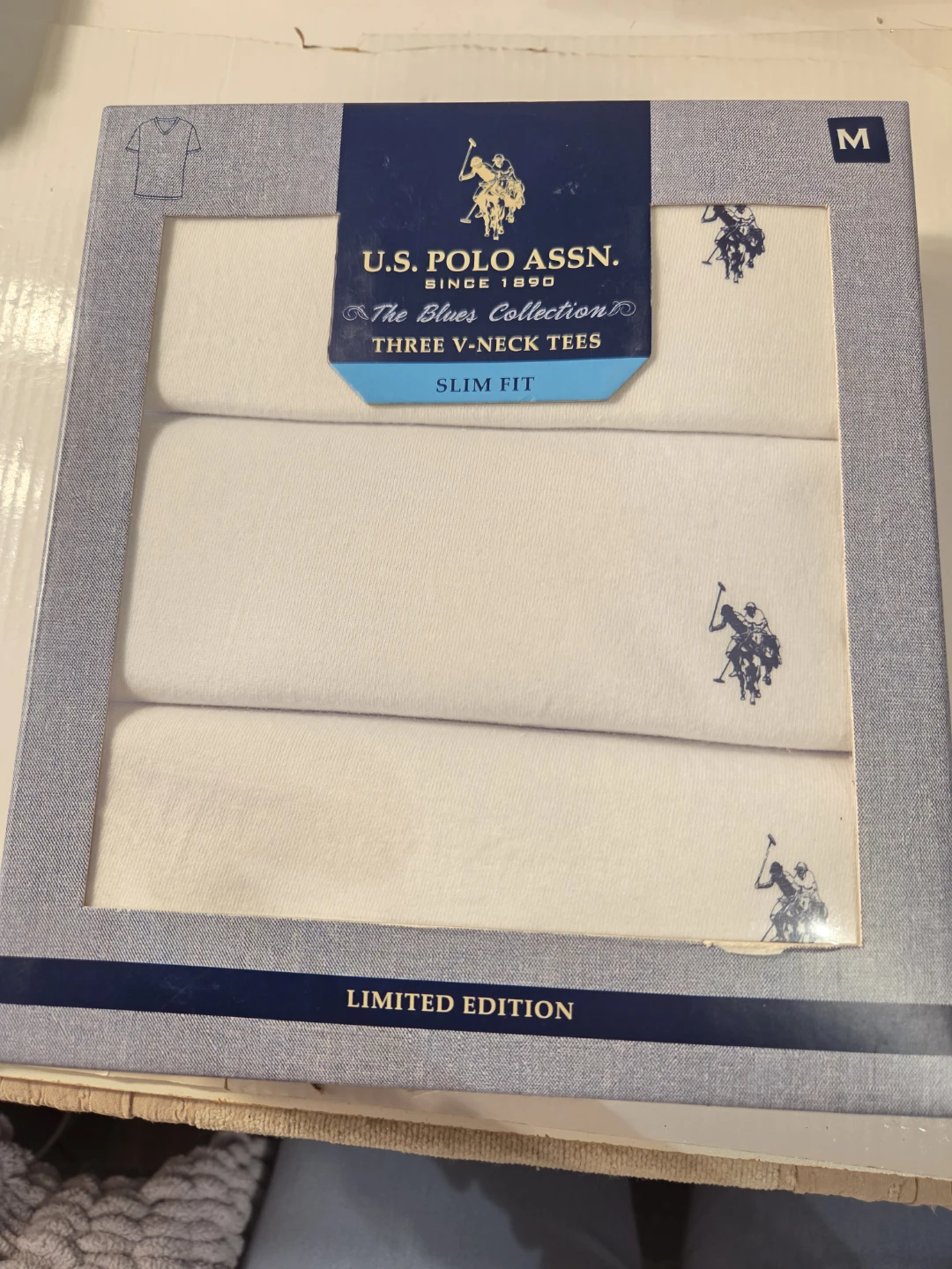U.S. Polo Assn. Three V-Neck Tees - Medium - photo 2