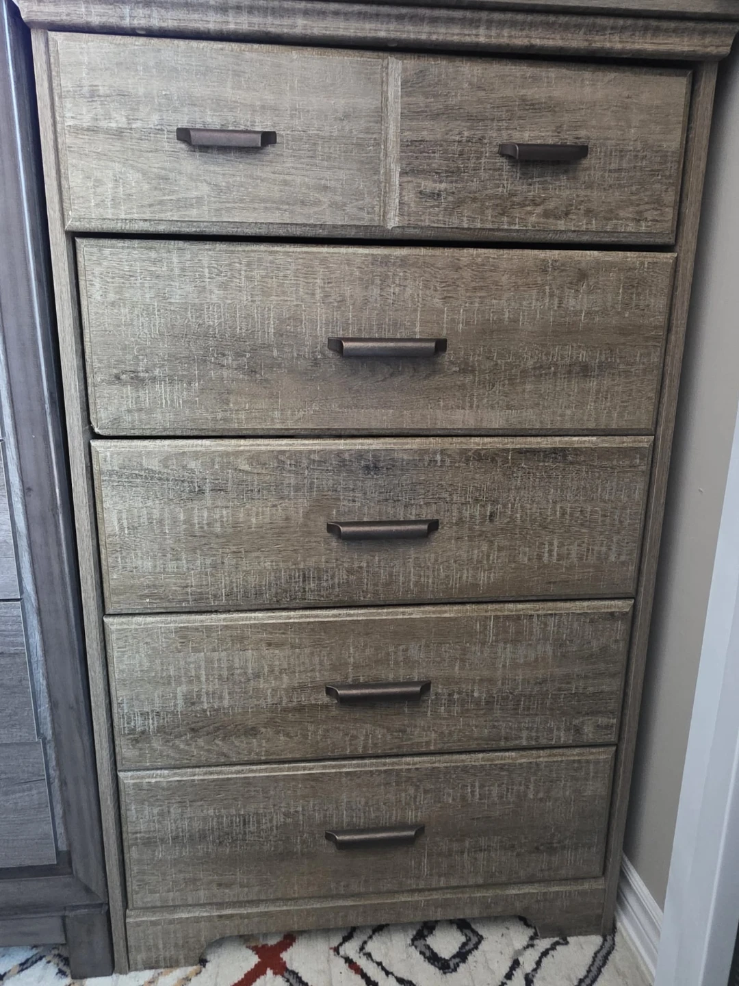 Distressed Wood 5-Drawer Dresser