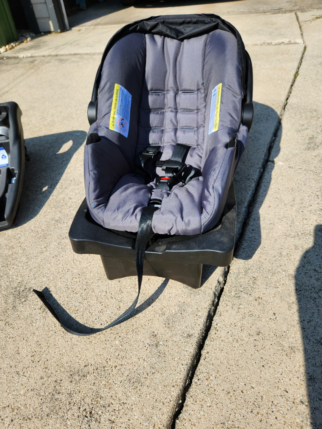 Evenflo Infant Car Seat with 2 Bases