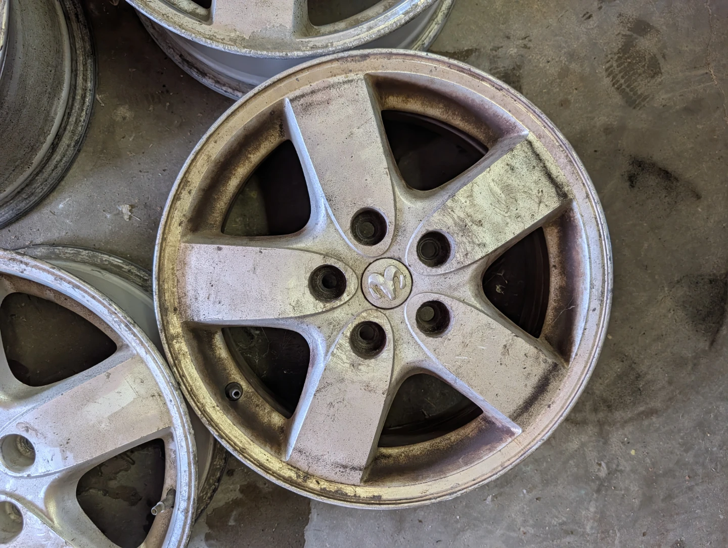 Set of 4 Dodge Ram Alloy Wheels - photo 4