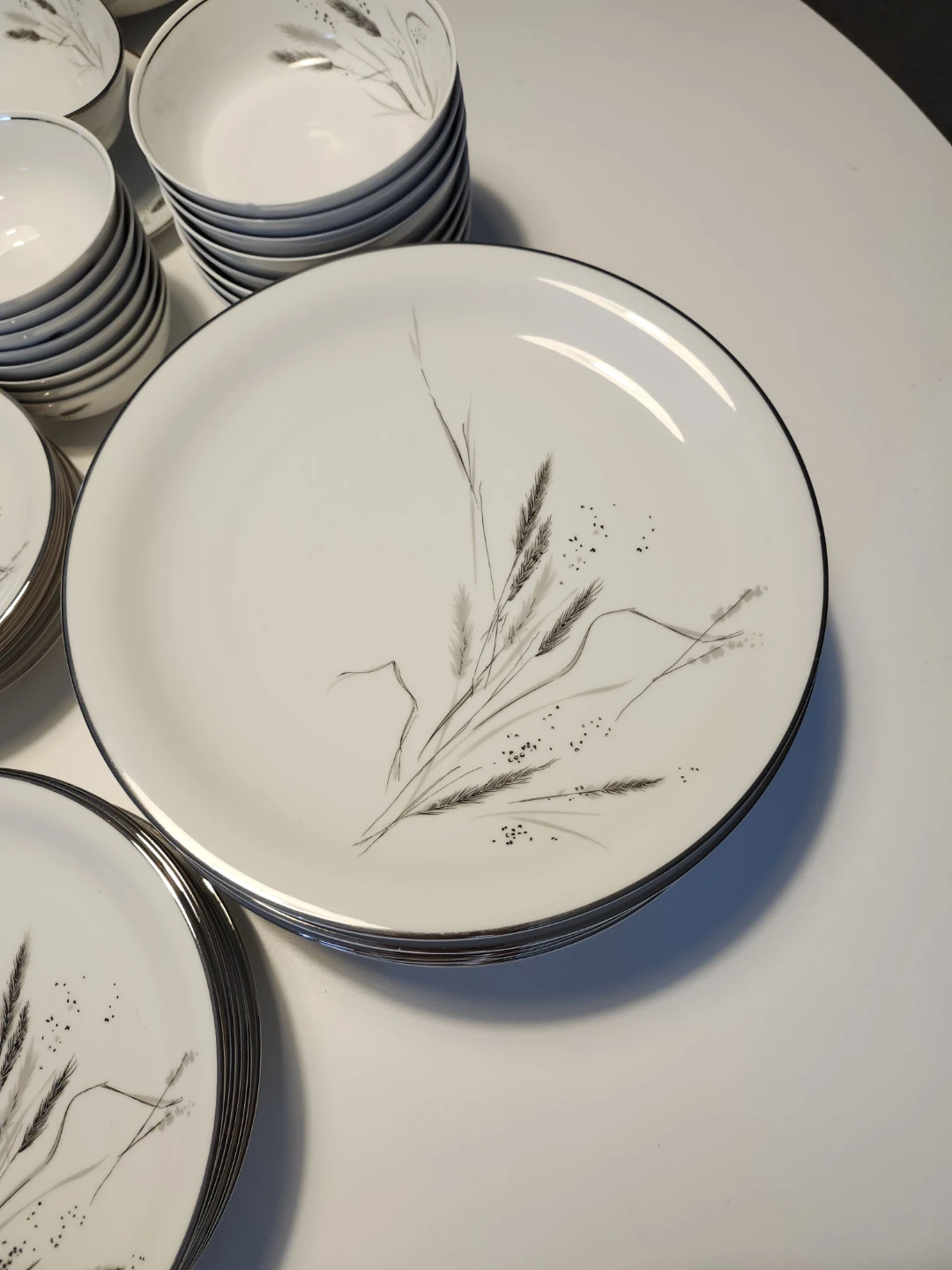 White Dinner Plates with Wheat Stalk Design