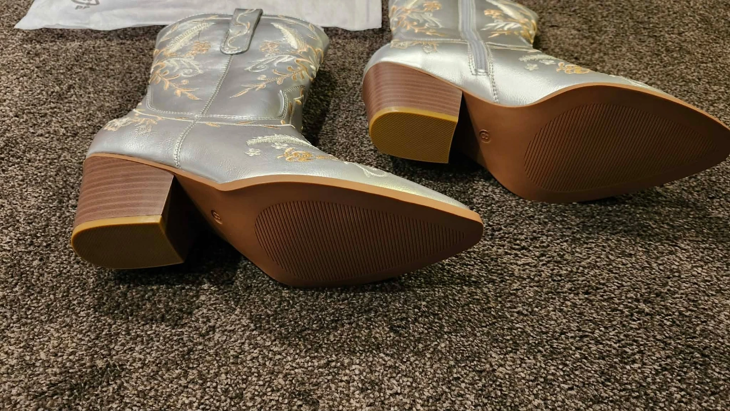 Women's Silver Embroidered Cowboy Boots - photo 5