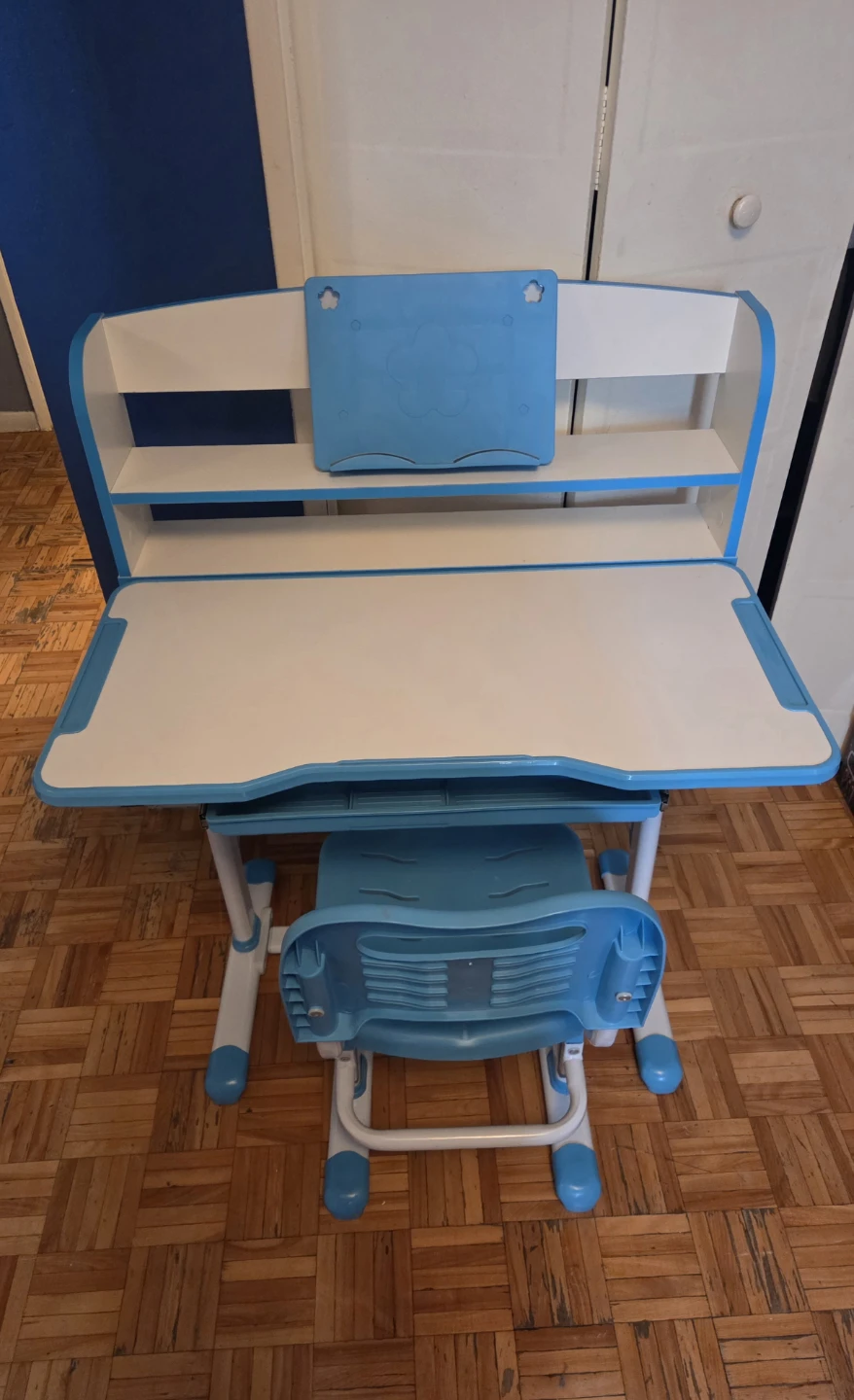 Blue Adjustable Kids Desk and Chair Set