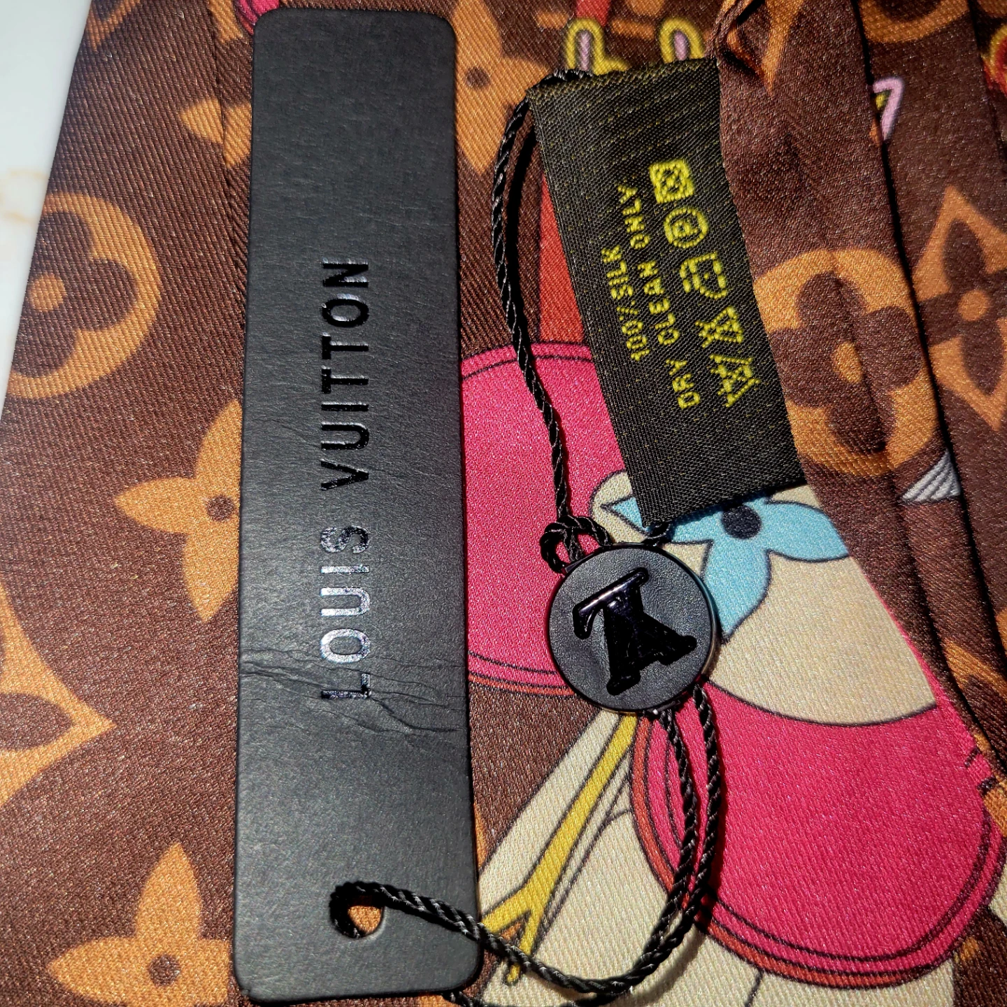 Louis Vuitton Silk Scarf - photo 3