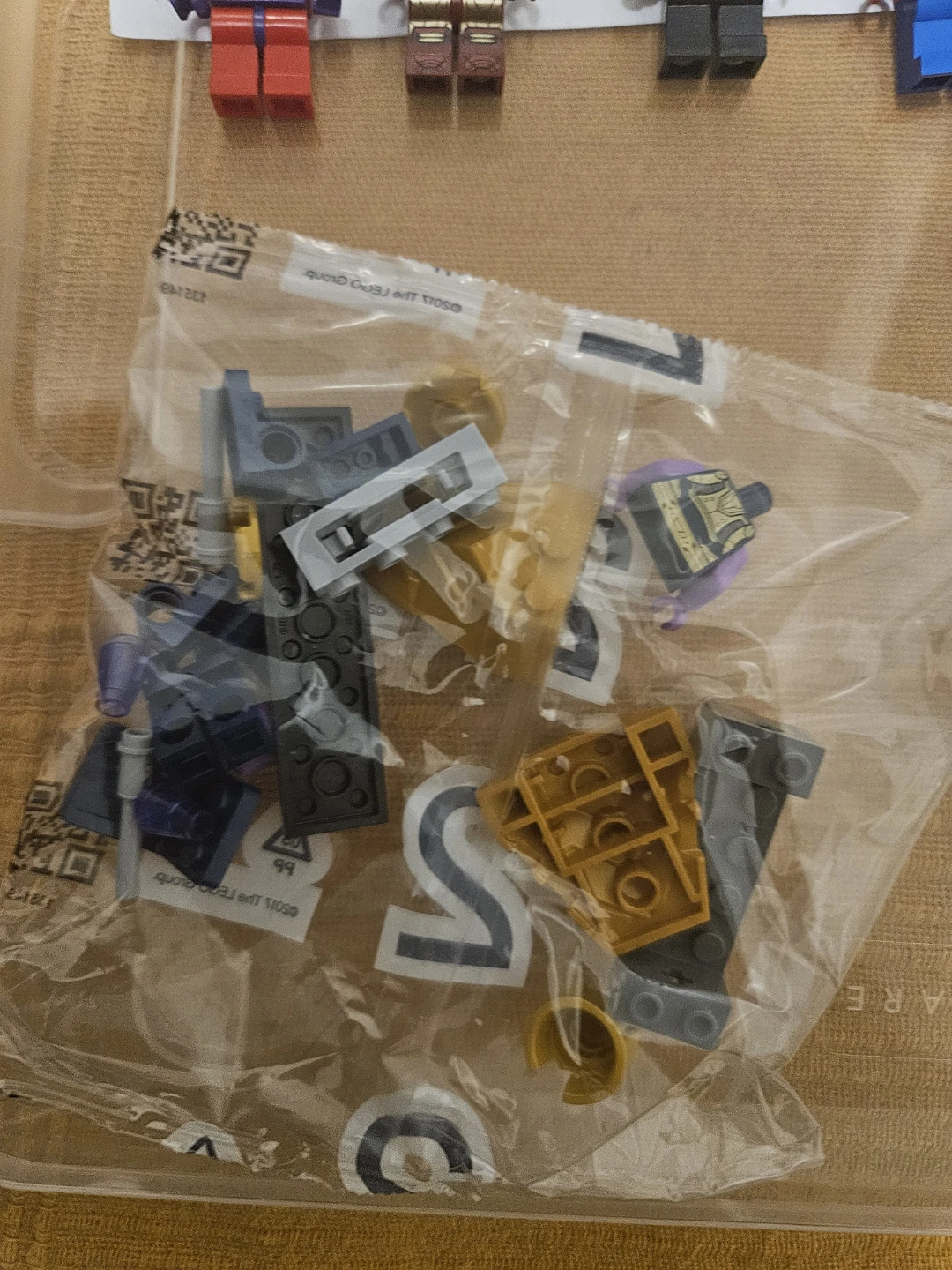 LEGO Marvel Super Heroes Minifigure Lot - photo 2