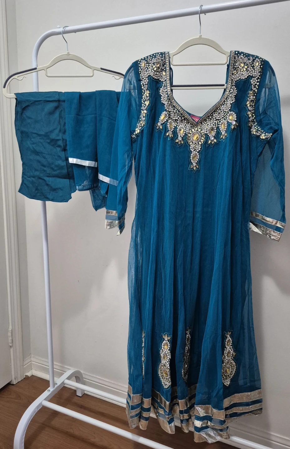 Salwar Kameez Sets